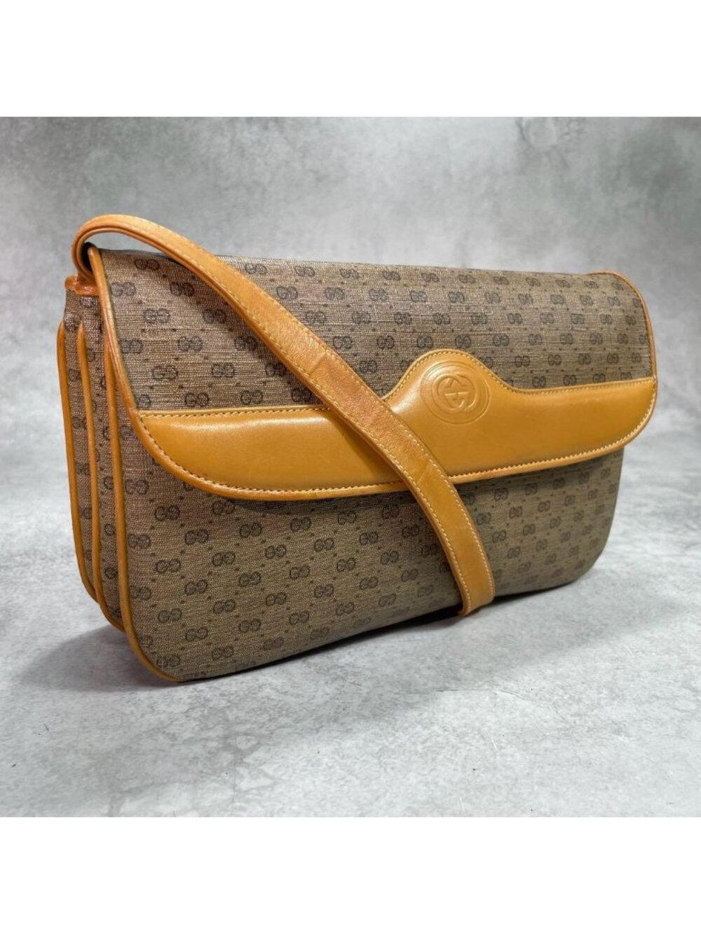 Gucci GG Shoulder Bag Brown Beige Leather Logo